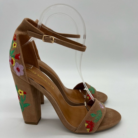 Shoe Republic LA Heeled Sandals Sz 8 Tan Floral Embroidered Ankle Strap - Picture 2 of 16
